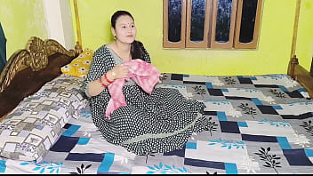 เดซี่ MILF สนุกสนานกับลูกเลี้ยงสุดเร่าร้อนเต็มอิ่ม