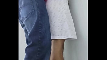 พนักงานแม่บ้านแอบนอกใจในกล้องแอบถ่าย