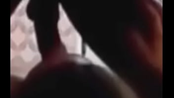 สามีขี้หึงแอบติดกล้องในห้องนอน จับได้ว่าภรรยานักเลงกำลังกลืนควยดำใหญ่ของชู้